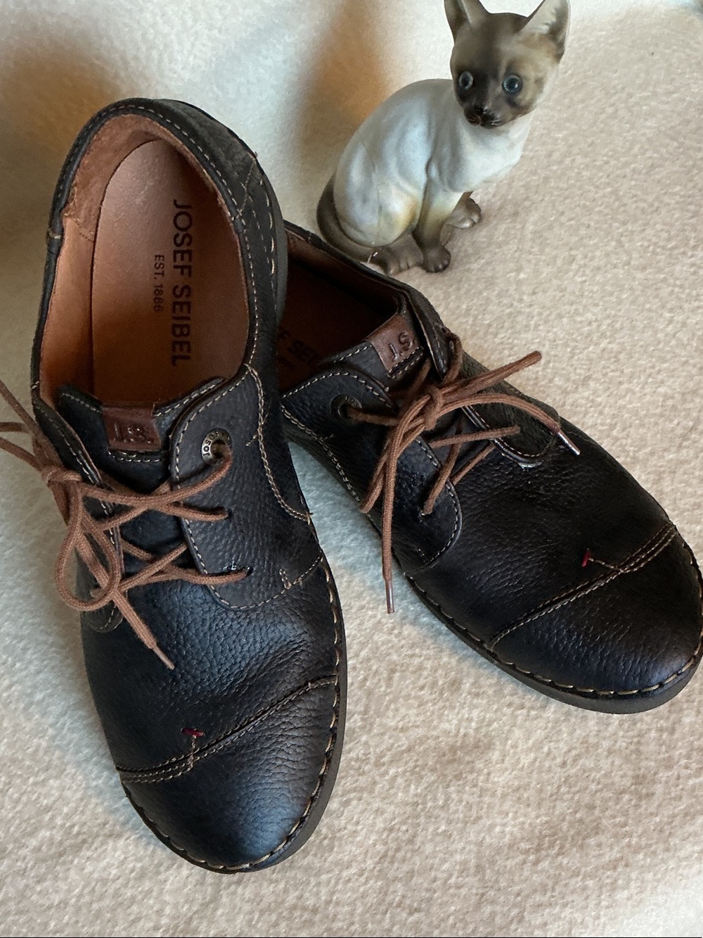 Josef Seibel Women's Black Leather Moccasin-Style Lace Shoes with Brown Laces